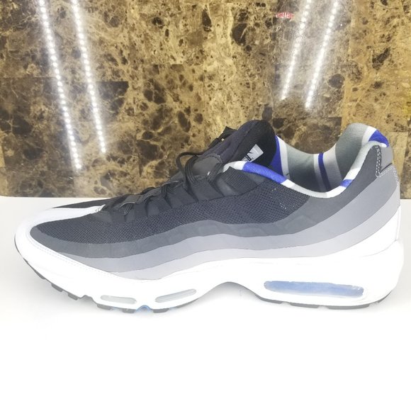 Athletic_Shoes
